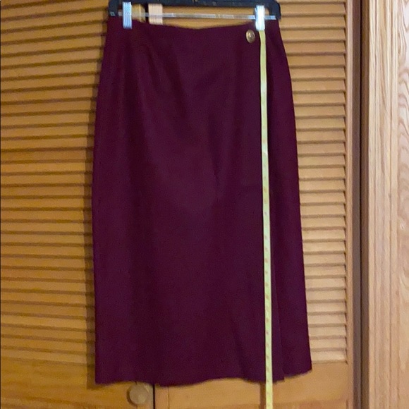 Skirt very nice fabric wool length 30”wait 15” - Picture 1 of 4